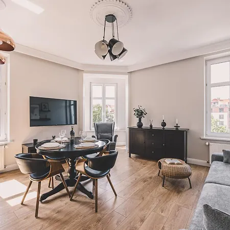 アパート Spacious In Centre - 2homerent Zielona