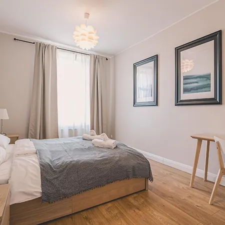 Daire Spacious In Centre - 2homerent Zielona *