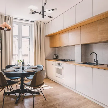 Spacious In Centre - 2homerent Zielona アパート グダニスク