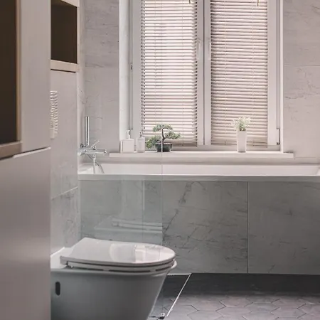 Spacious In Centre - 2homerent Zielona Gdansk