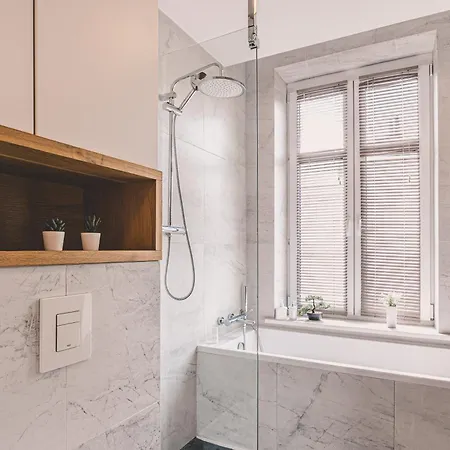 Apartman Spacious In Centre - 2homerent Zielona *