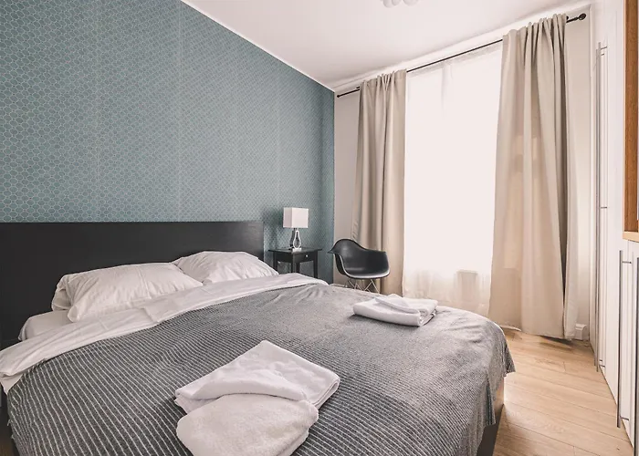 Spacious In Centre - 2homerent Zielona *