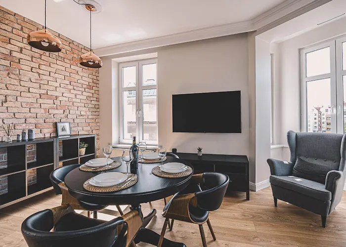 Spacious In Centre - 2homerent Zielona غدانسك