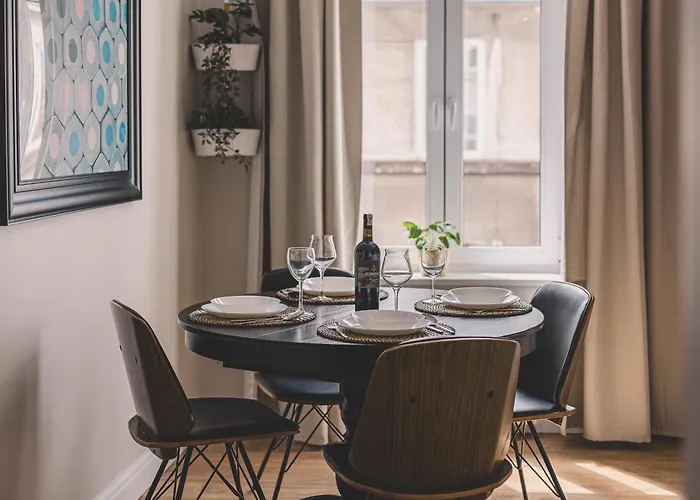 شقة Spacious In Centre - 2homerent Zielona غدانسك