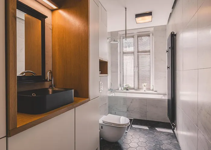 Spacious In Centre - 2homerent Zielona شقة *